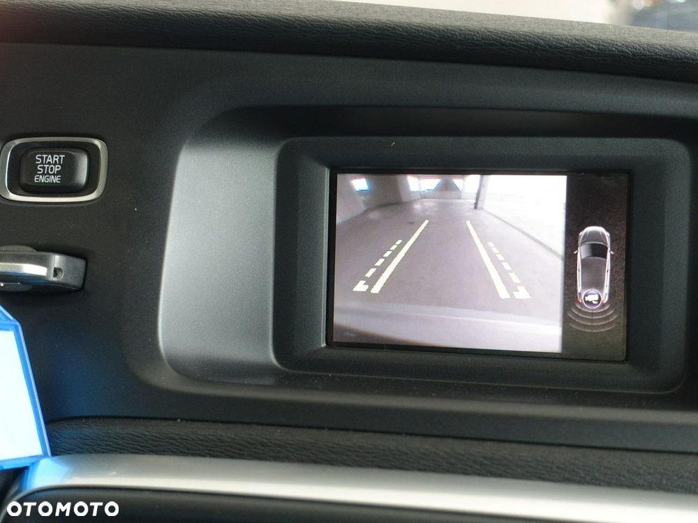 Volvo V40 D3 Geartronic Momentum - 27
