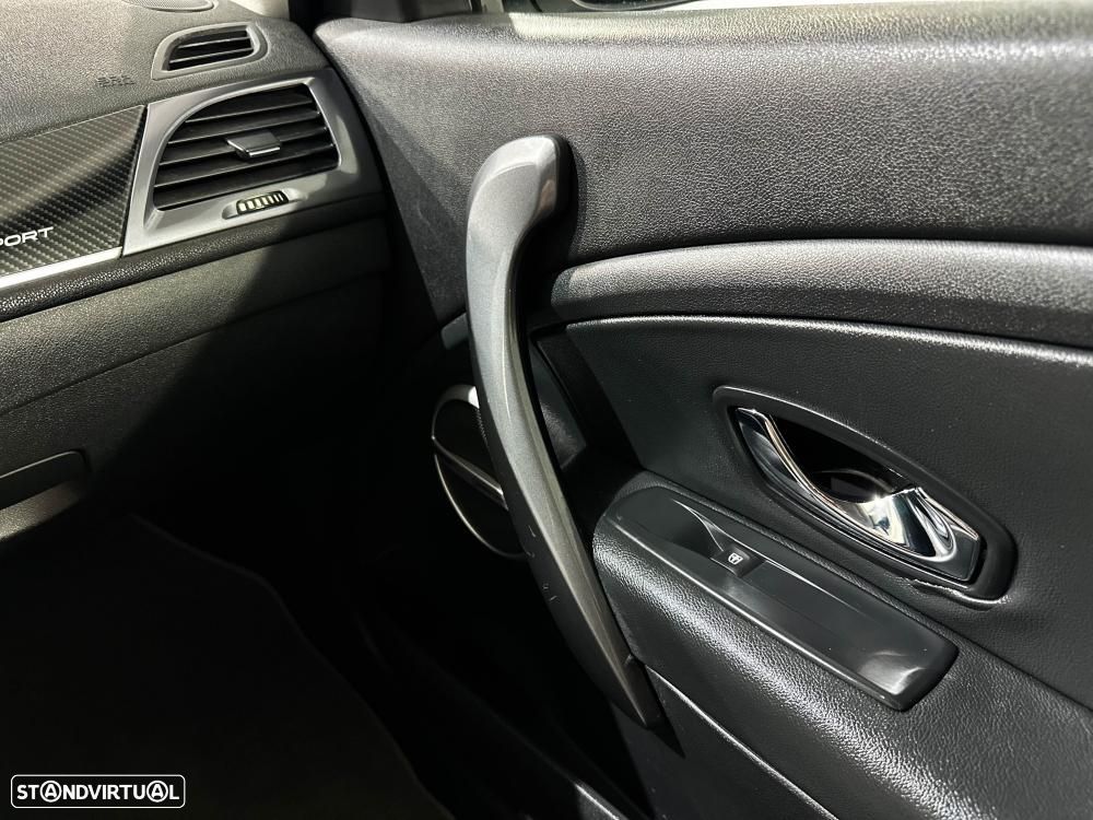 Renault Mégane Coupe 2.0 dCi Dyn. S - 30