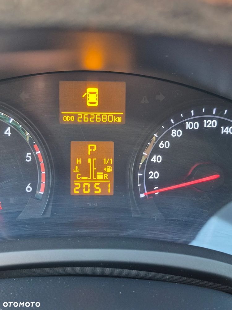 Toyota Avensis 2.2 D-CAT Premium - 6