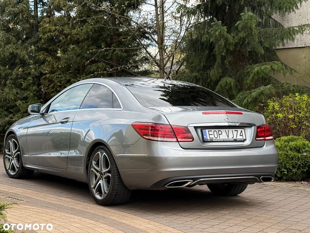 Mercedes-Benz Klasa E 220 CDI DPF BlueEFFICIENCY 7G-TRONIC Elegance - 11