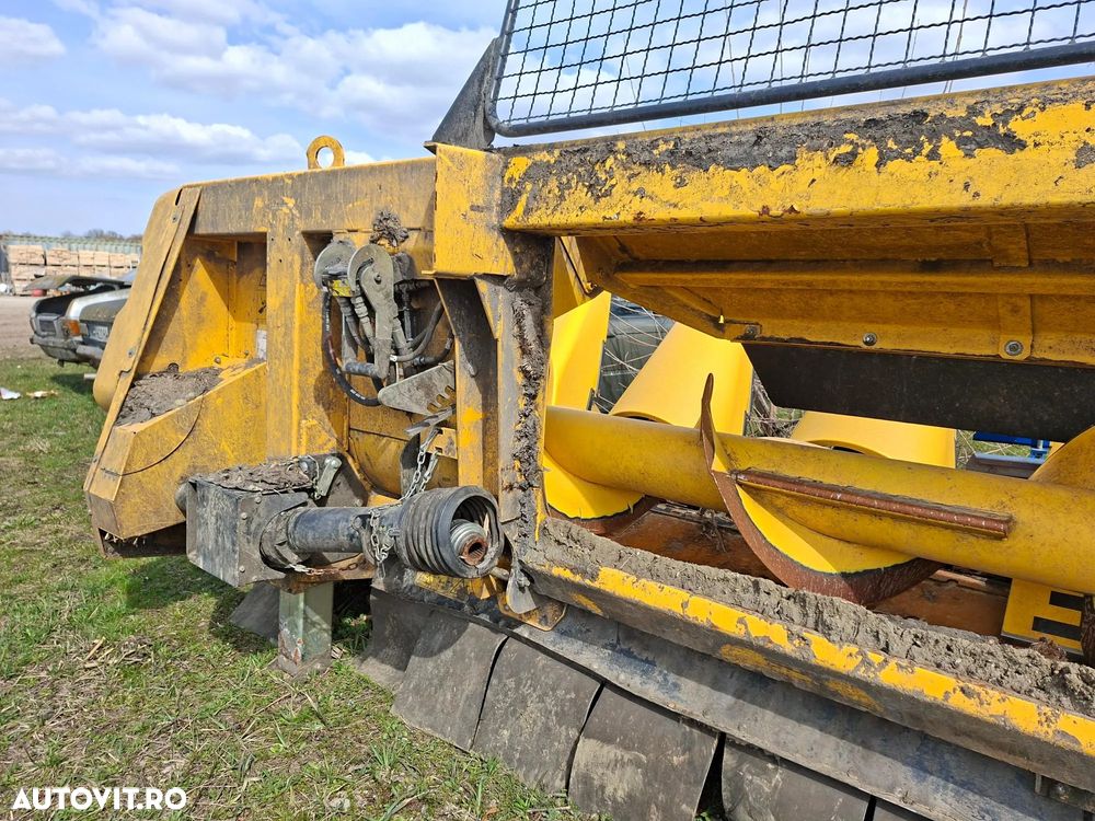 New Holland 980CR 6R 70- HEADER PORUMB - 8