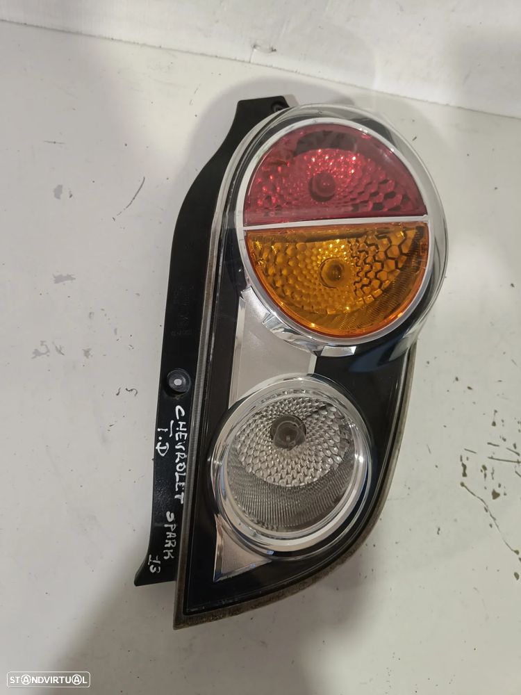 Farol farolim Chevrolet spark 2011 - 2