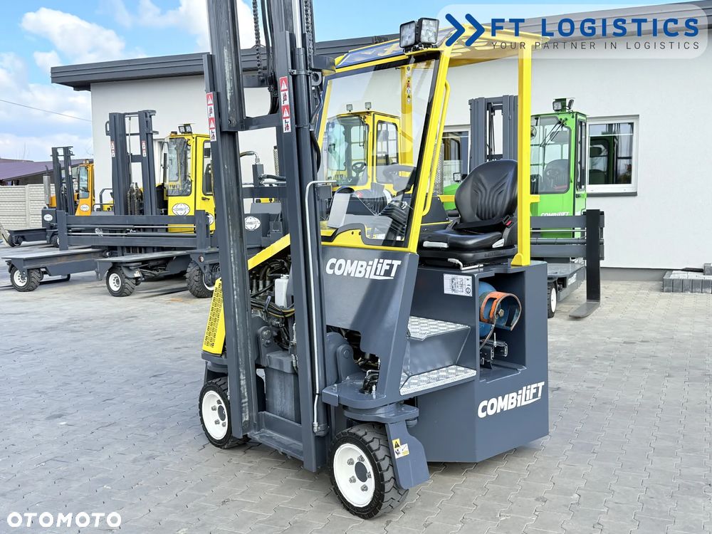 Combilift WÓZEK CZTEROKIERUNKOWY - WIELOKIERUNKOWY | COMBILIFT CB2500 | GAS | TRIPLEX 4900MM | WOLNY SKOK | POZYCJONER WIDEŁ | PRZESUW WIDEŁ | STAN IDEALNY | Szeroka oferta wózków czterokierunkowych i bocznych, dopasowanych do różnorodnych potrzeb i zastosowań - 33
