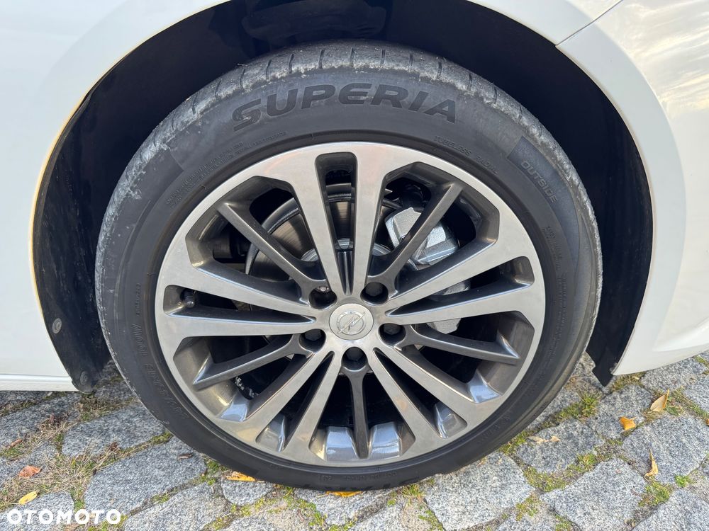 Opel Insignia - 28