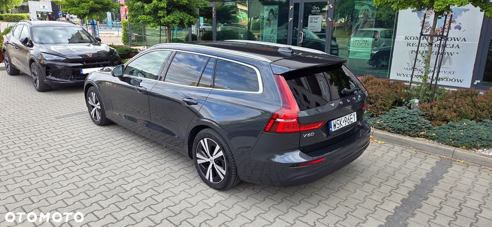 Volvo V60 D3 Momentum Pro - 4