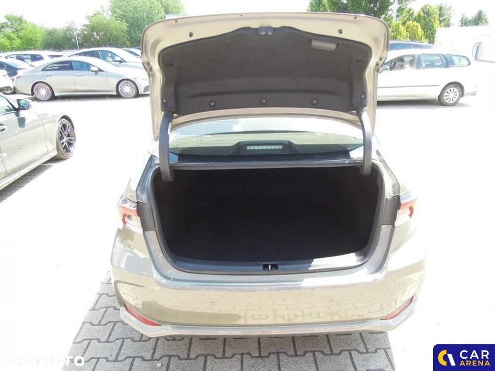 Toyota Corolla - 20
