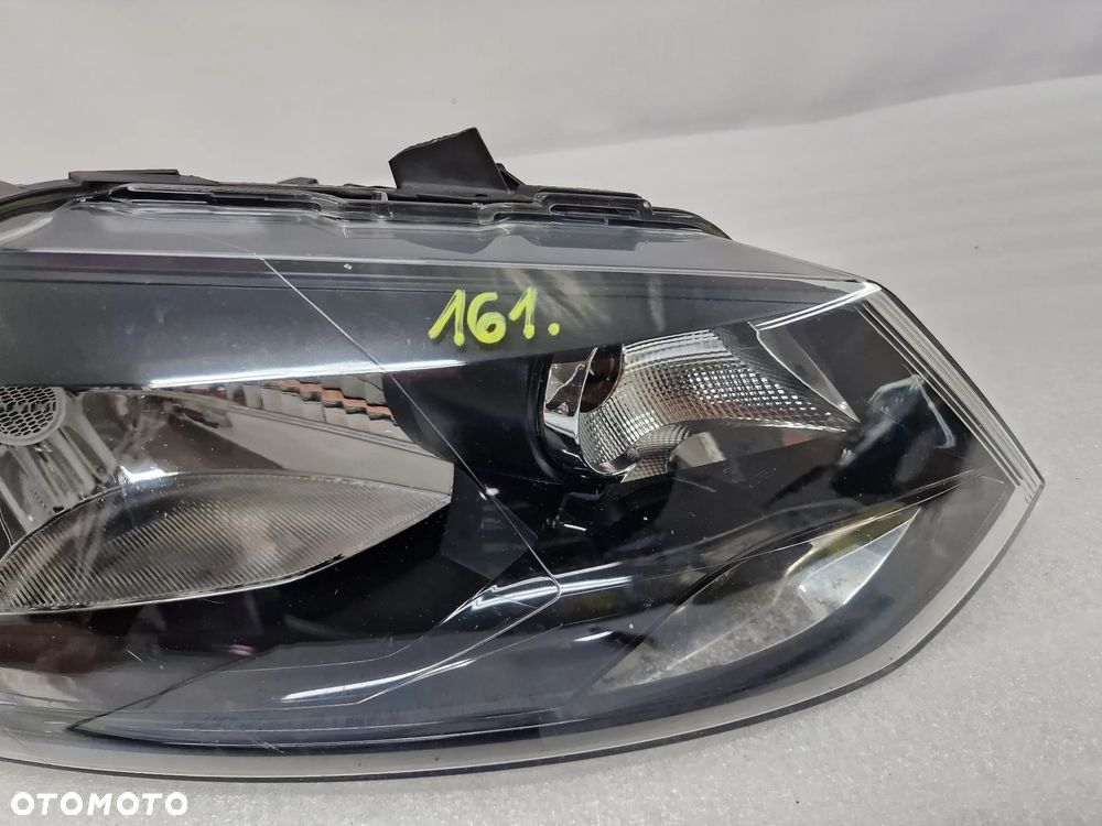 VW POLO V 6R / 6R0 08- PRAWA LAMPA PRZEDNIA PRZÓD , NR 6R1941016E , NR AUKCJI LA161 - 4
