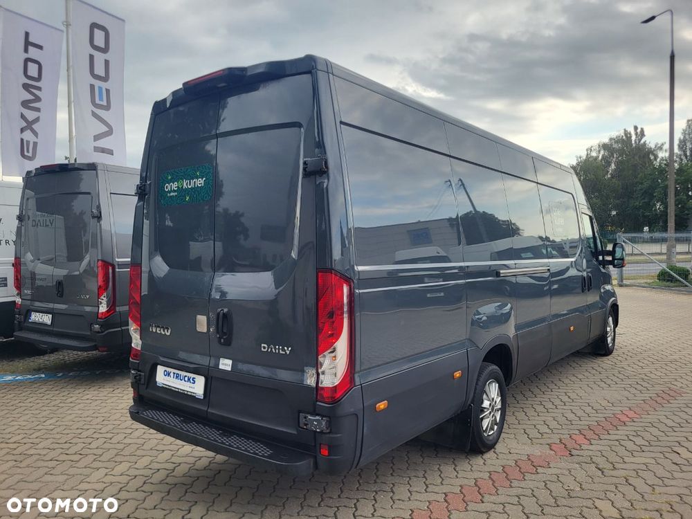 Iveco 35S16V 18m3 Salon Polska - 8