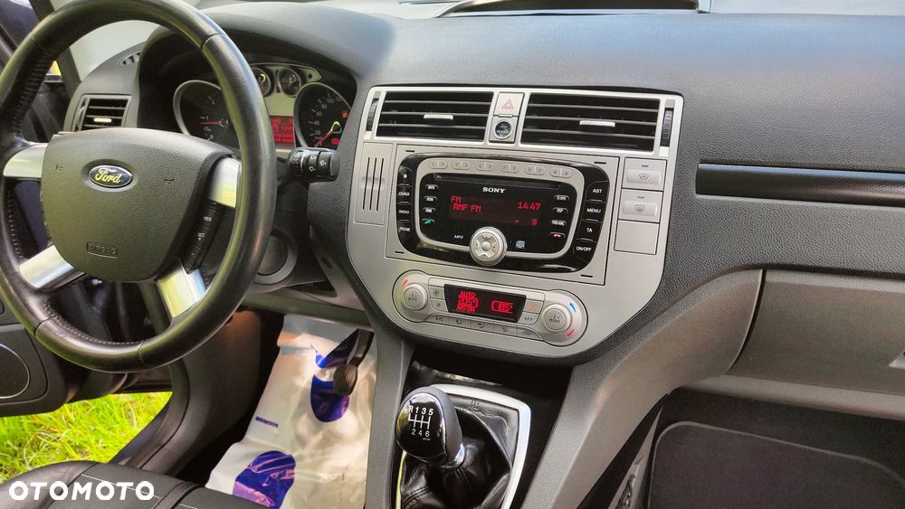 Ford Kuga 2.0 TDCi Titanium FWD - 35