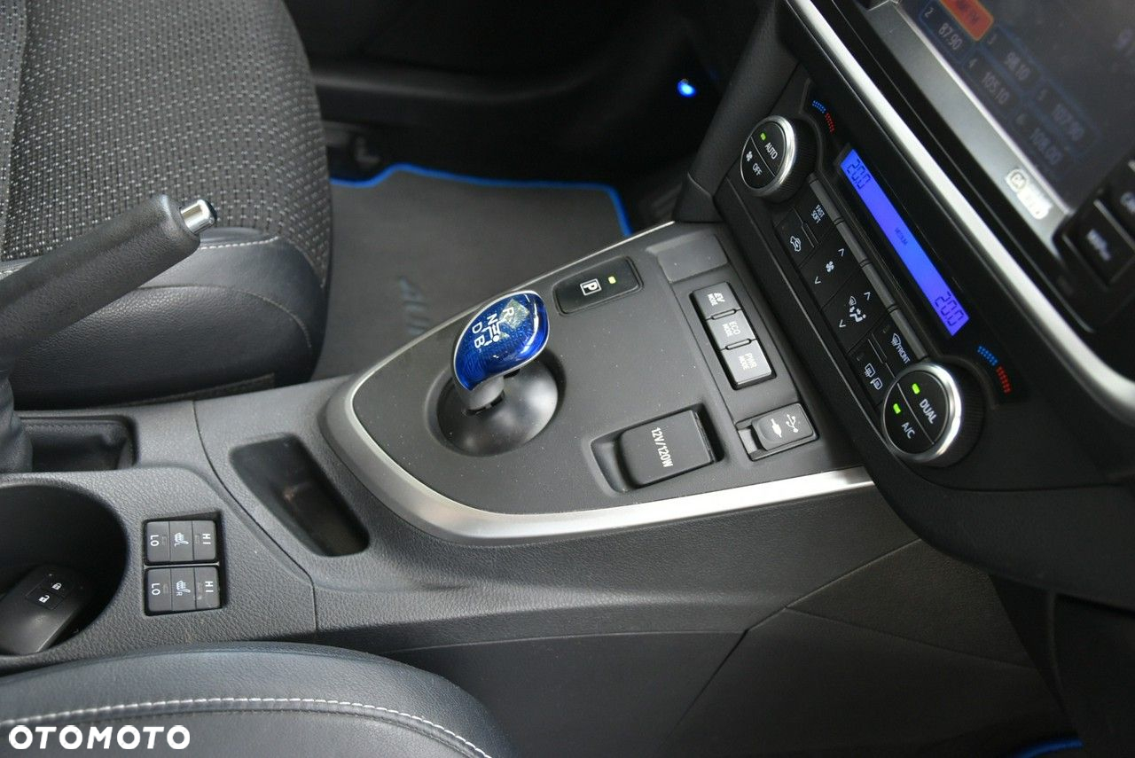 Toyota Auris 1.8 Hybrid Executive - 17