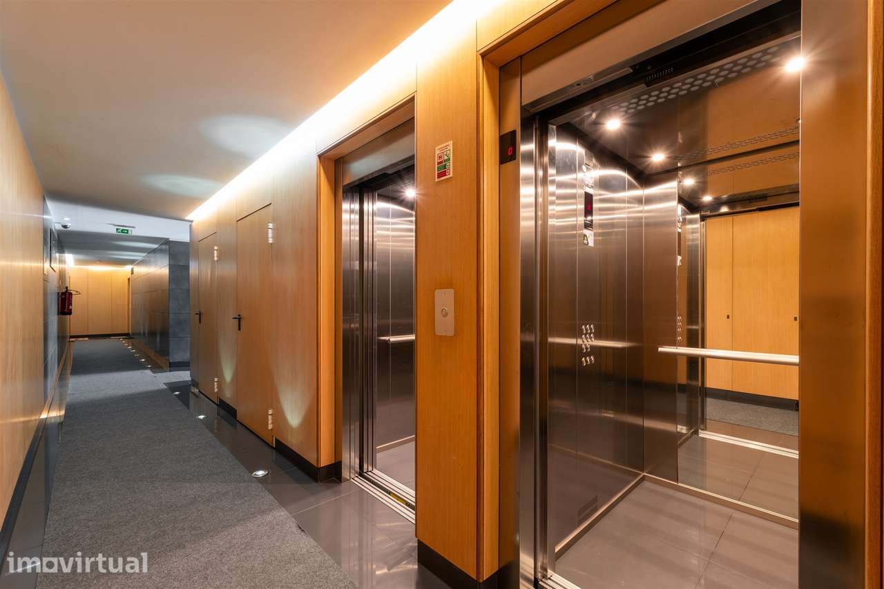Apartamento T3 Venda em Oliveira do Douro,Vila Nova de Gaia - Grande imagem: 4/53