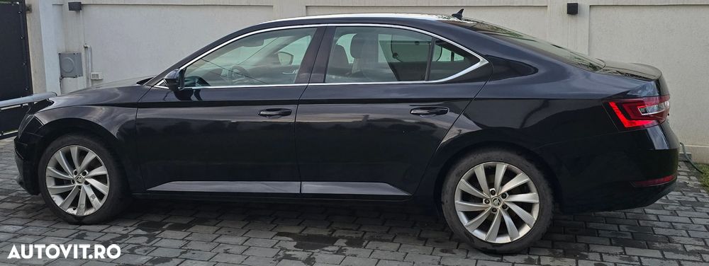 Skoda Superb 2.0 TDI DSG Style - 12