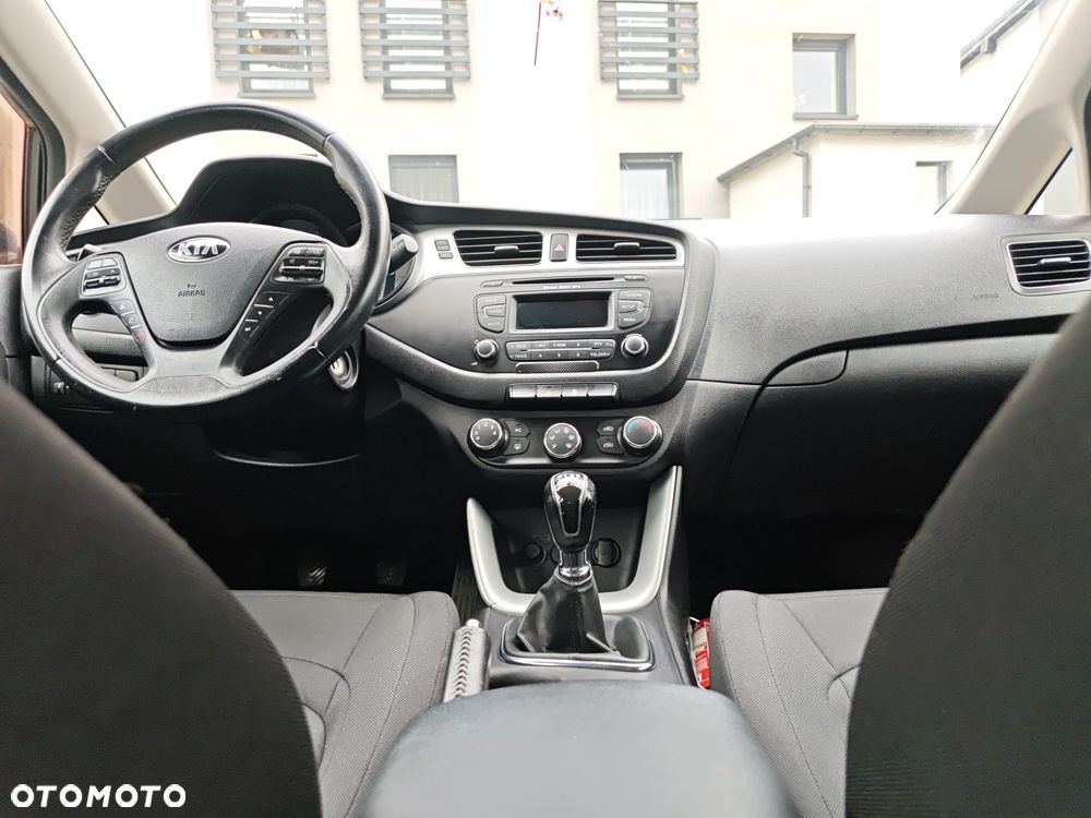 Kia Ceed 1.4 CVVT Vision - 16