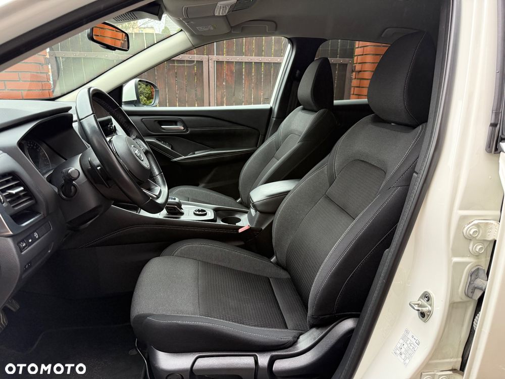 Nissan Qashqai 1.3 DIG-T N-Connecta DCT - 8