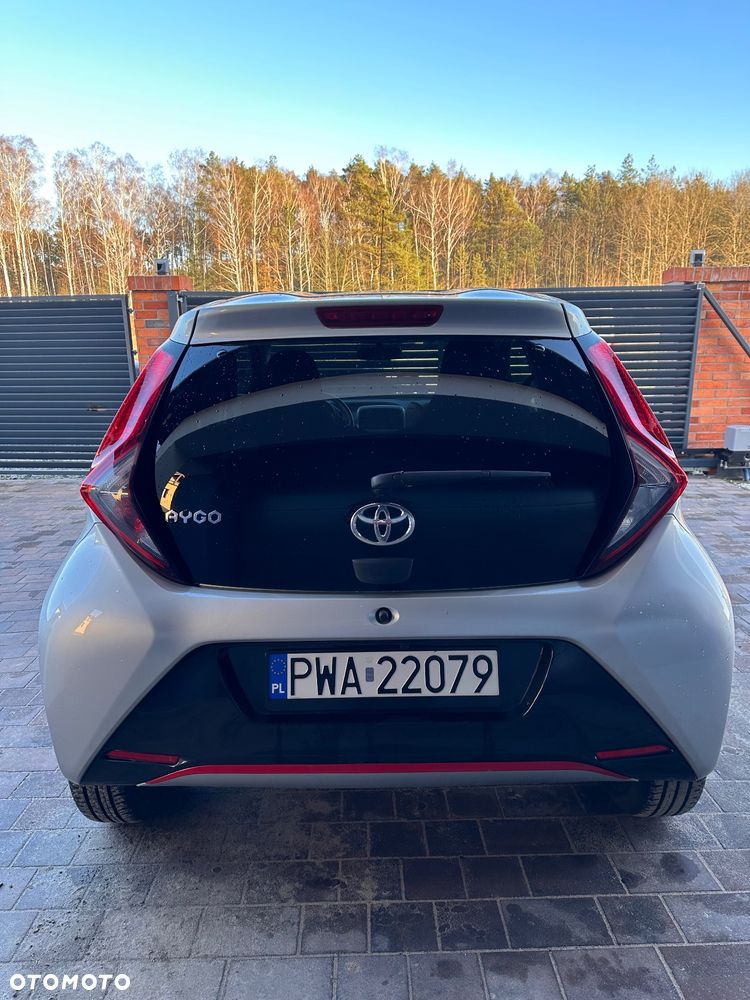 Toyota Aygo x-cite - 10