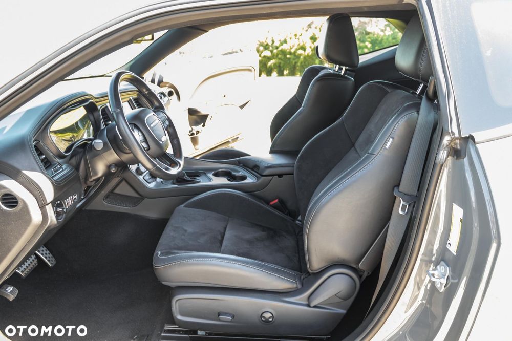 Dodge Challenger 5.7 R/T - 22