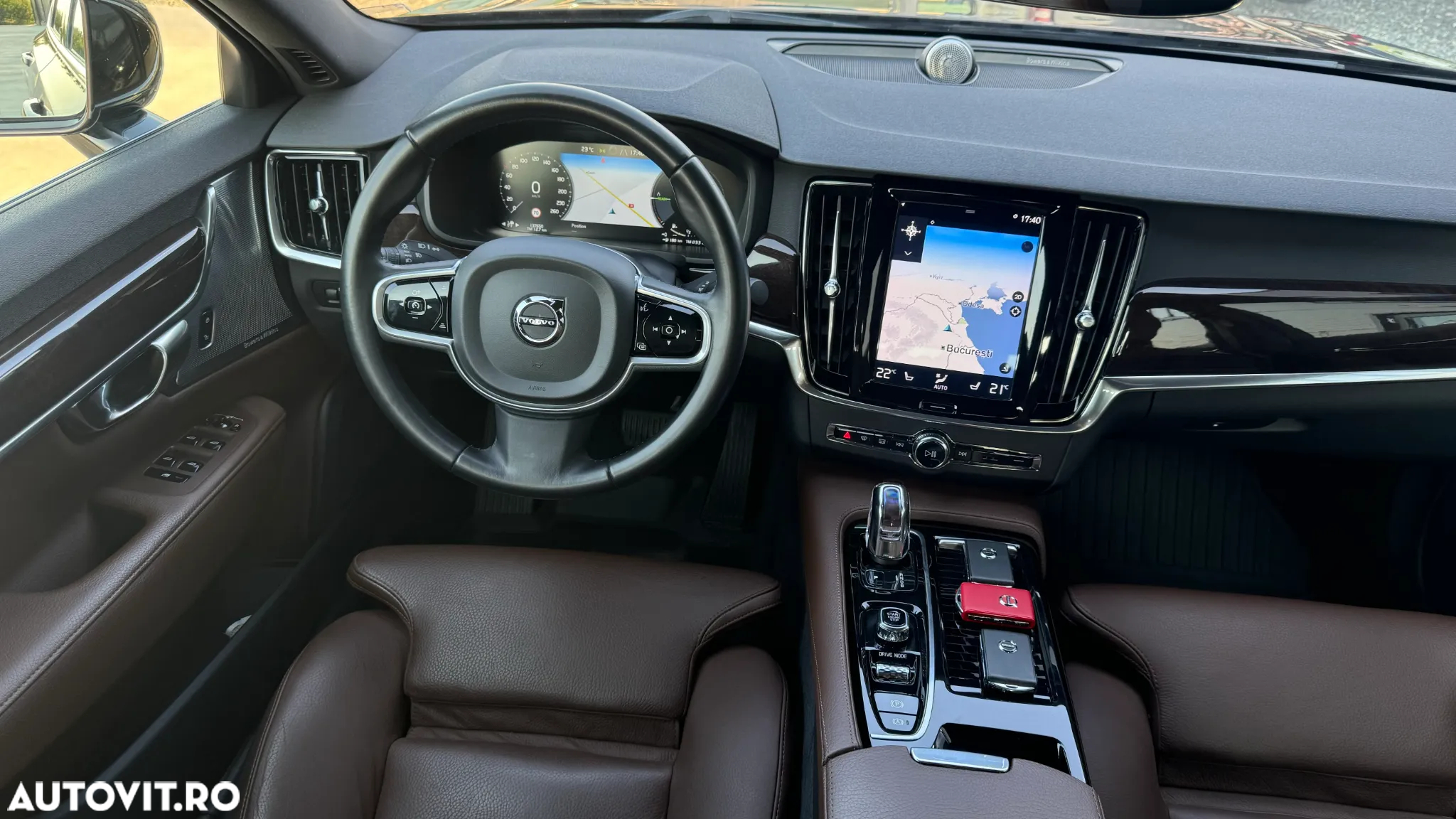 Volvo S90 - 12