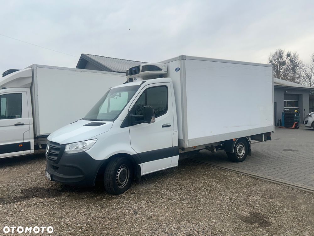 Mercedes-Benz Sprinter - 4
