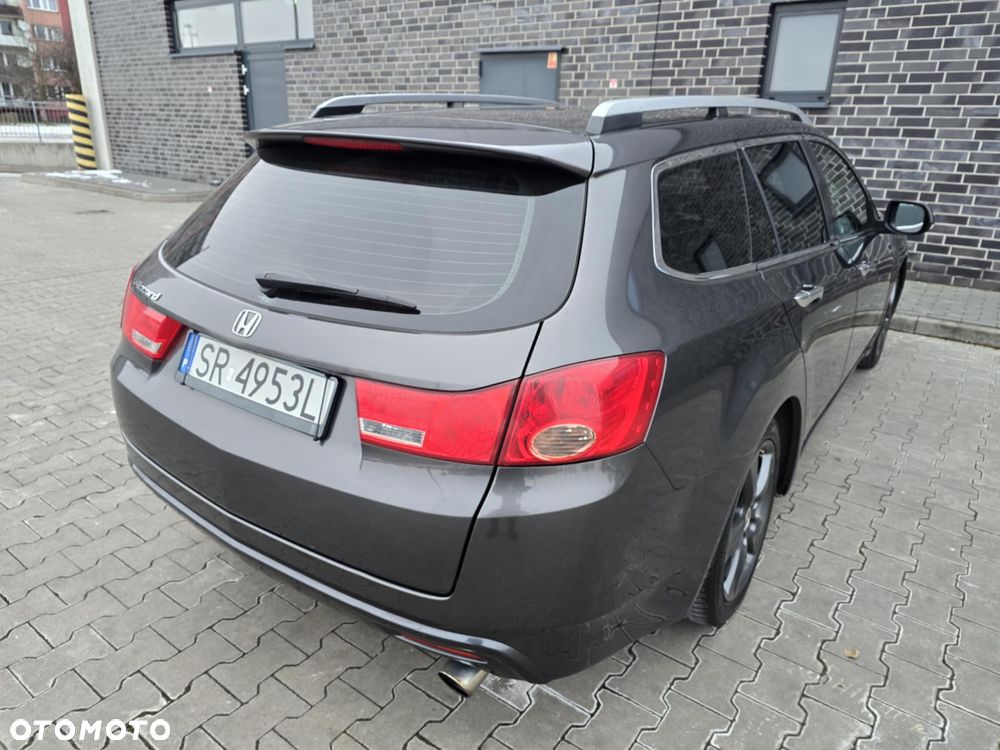 Honda Accord 2.0 Executive - 15