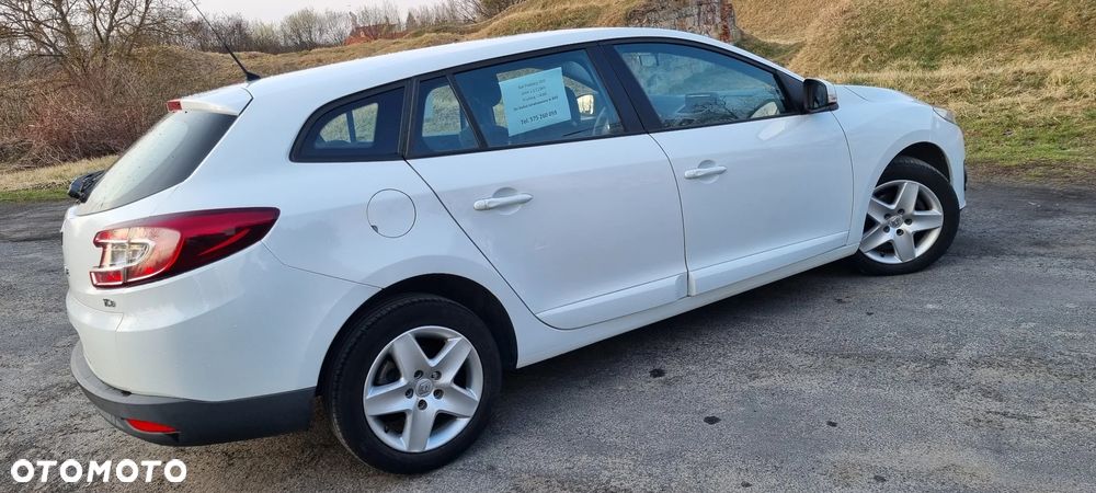 Renault Megane ENERGY TCe 115 Start & Stop Authentique - 8