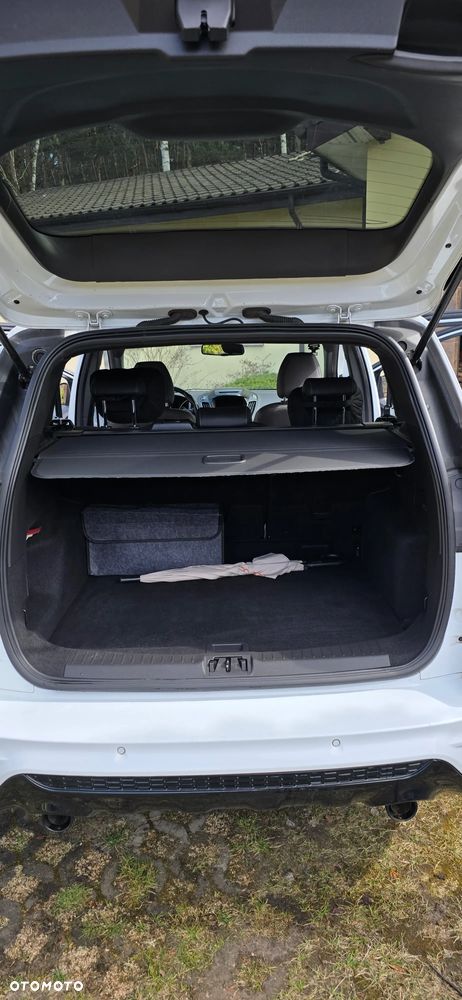 Ford Kuga 2.0 TDCi 2x4 ST-Line - 26