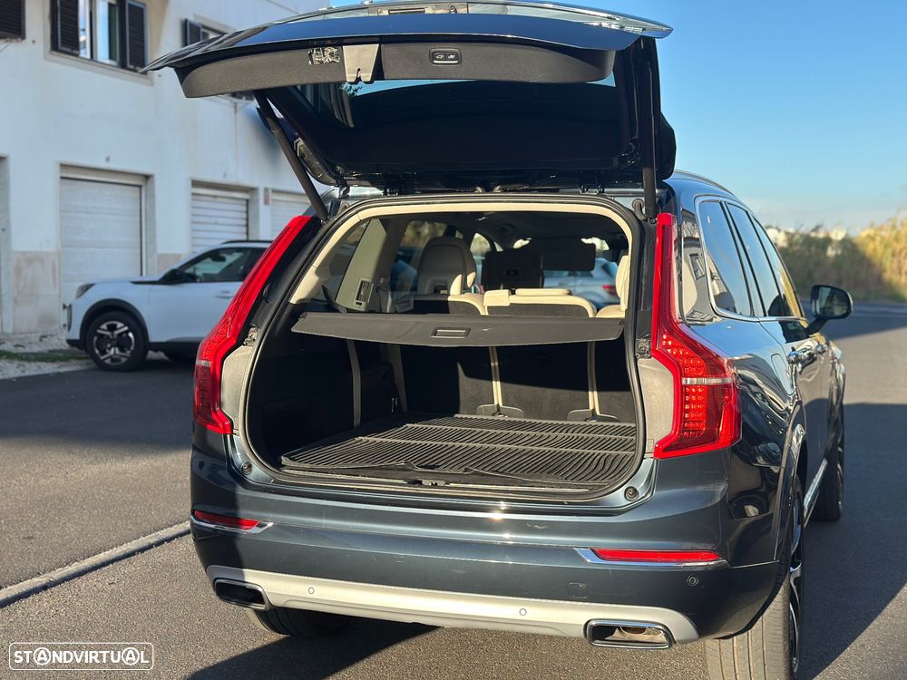 Volvo XC 90 - 9