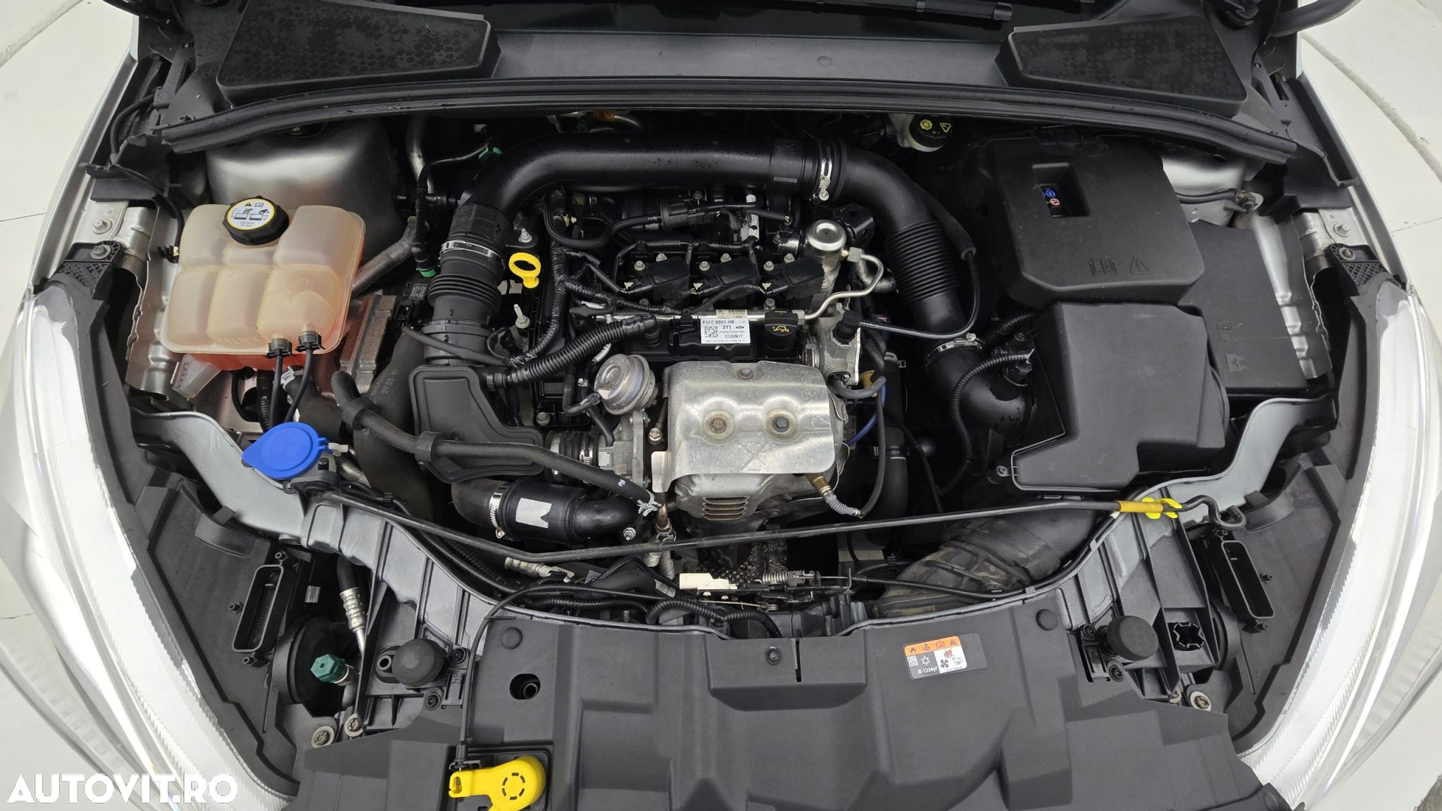Ford Focus 1.0 EcoBoost Trend - 24