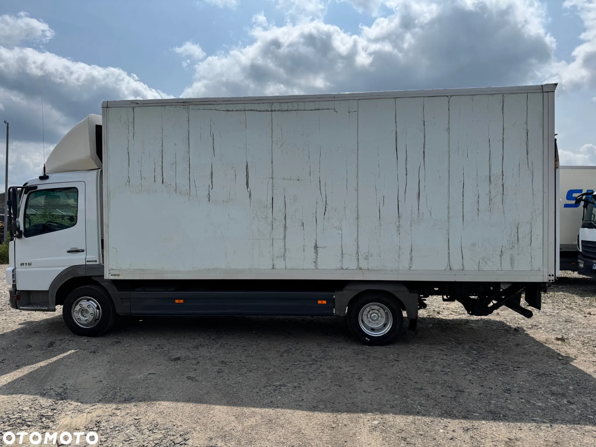 Mercedes-Benz ATEGO - 8