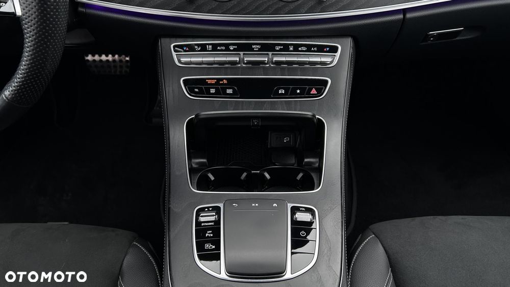 Mercedes-Benz Klasa E - 21