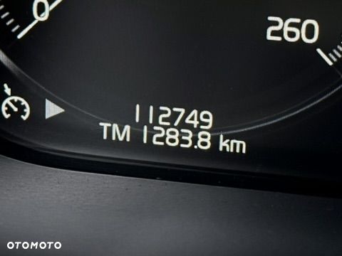 Volvo XC 60 B5 B Momentum - 16