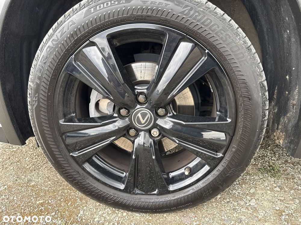 Lexus UX 250h GPF F Impression 2WD - 17