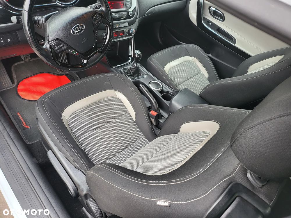 Kia ProCeed - 7