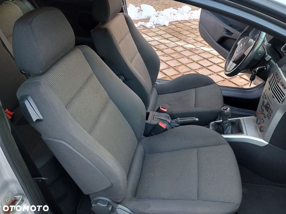 Opel Astra 1.8 16V Coupe - 15