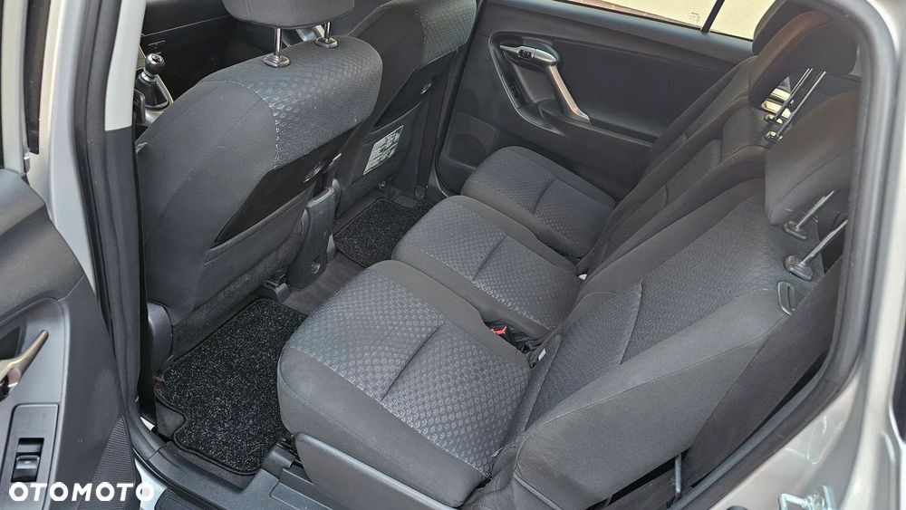 Toyota Verso 1.6 7-Sitzer Comfort - 32