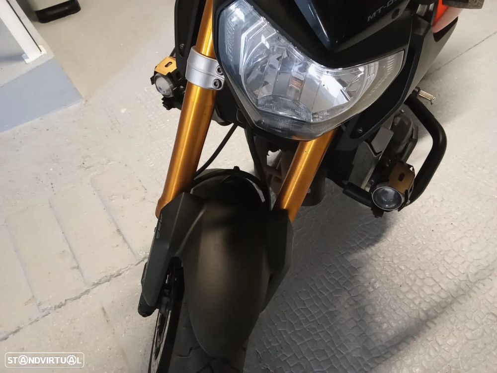 Yamaha MT-09 - 4