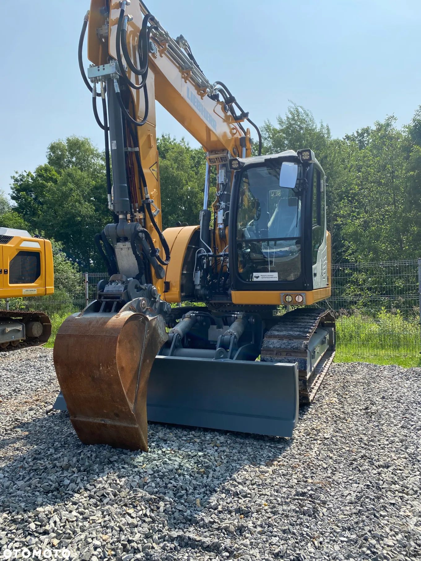 Liebherr R 914 Compact - 1