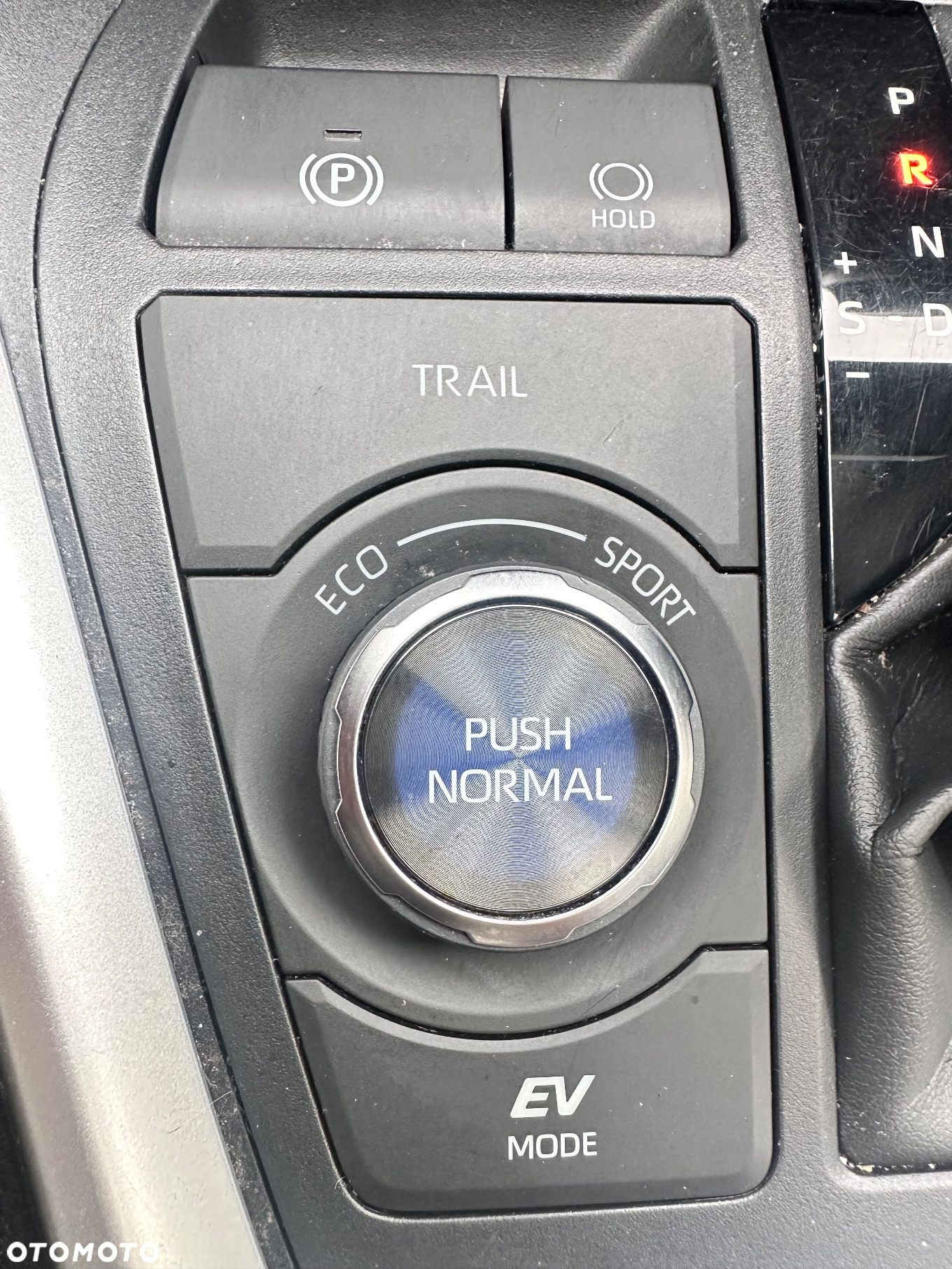 Toyota RAV4 - 22
