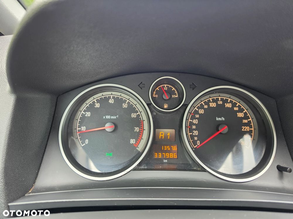 Opel Zafira 1.8 Essentia EasyTronic - 12