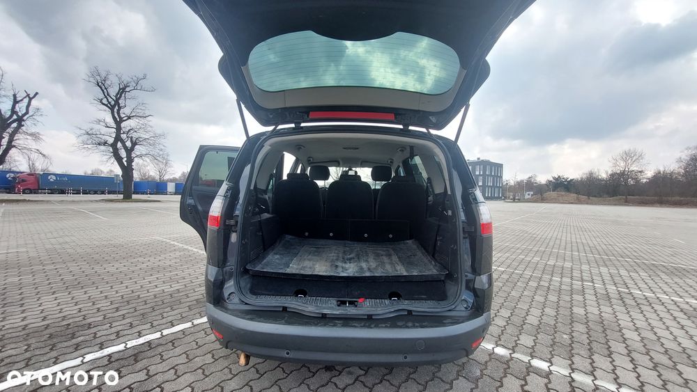 Ford S-Max 2.0 Titanium - 17