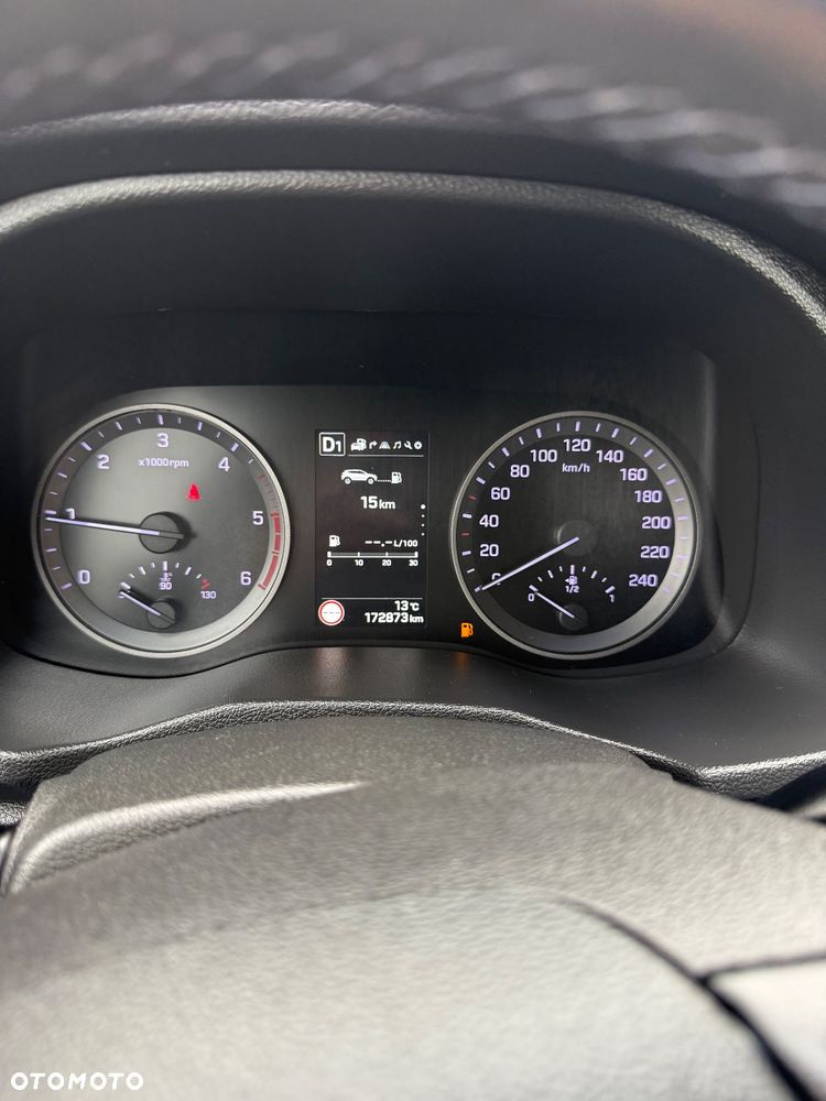 Hyundai Tucson blue 1.7 CRDi 2WD DCT Premium - 16