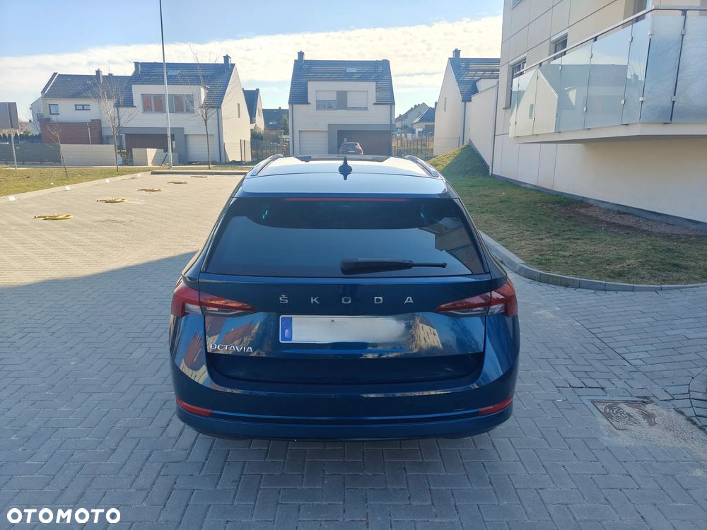 Skoda Octavia 2.0 TDI Sportline DSG - 8
