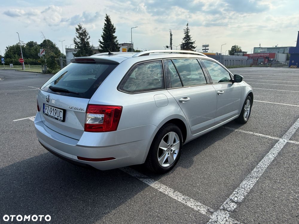 Skoda Octavia 1.6 TDI SCR Ambition - 5