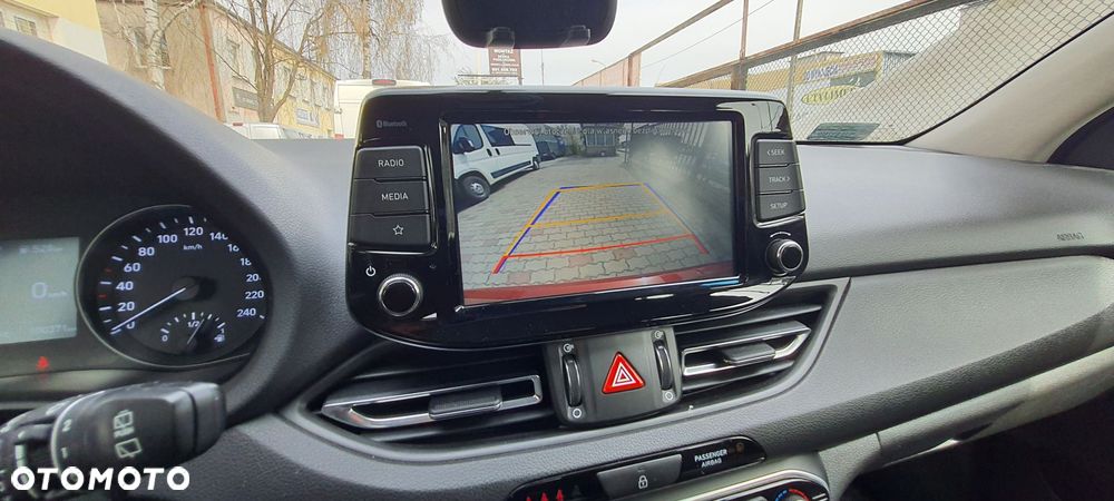 Hyundai i30 1.5 DPI Comfort - 12