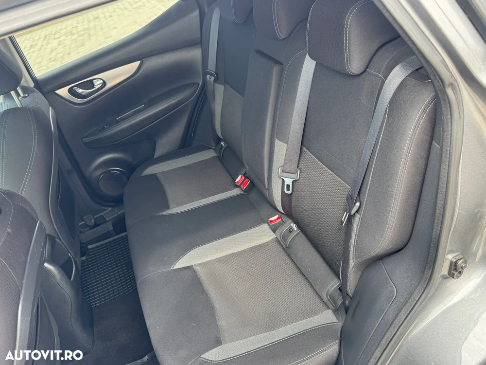 Nissan Qashqai 1.5 DCI N-CONNECTA - 21
