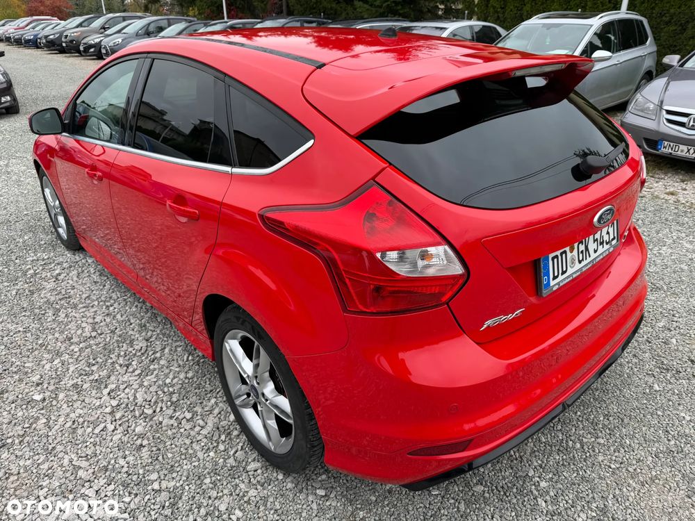 Ford Focus 1.6 EcoBoost Trend Sport - 13