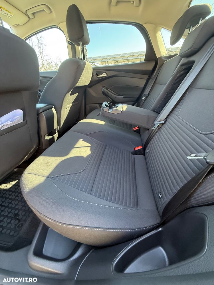 Ford Focus 1.0 EcoBoost Titanium - 11