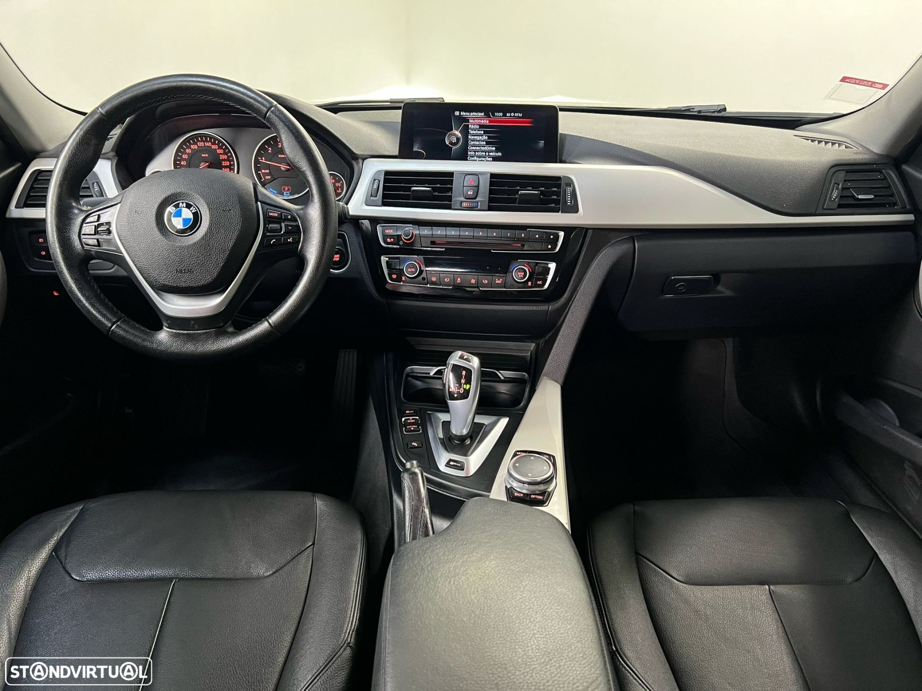 BMW 330 e iPerformance Advantage - 8