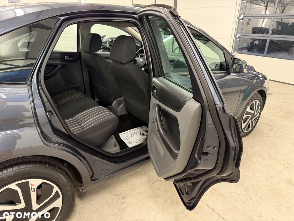 Ford Focus - 18