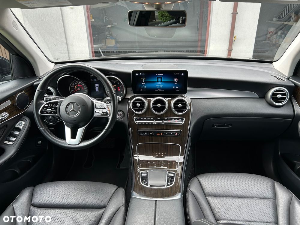 Mercedes-Benz GLC - 17
