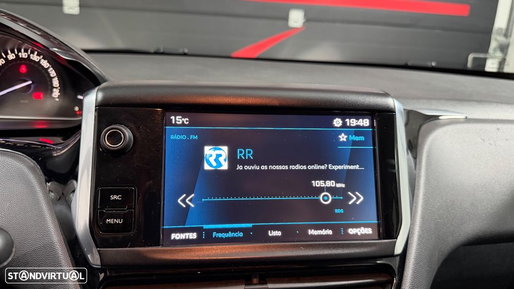 Peugeot 208 1.2 PureTech Signature - 21